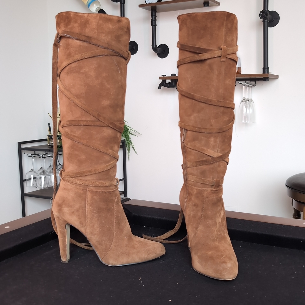 Vince Camuto Millay Verona Tan Suede Crisscross Strappy Heeled Boots - Size 8.5